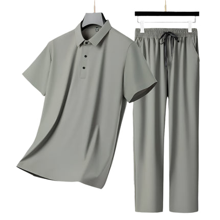 Sommerens Favoritt: Pustende Herresett i Is-silke – Polo & Bukse i Todelt Joggedress
