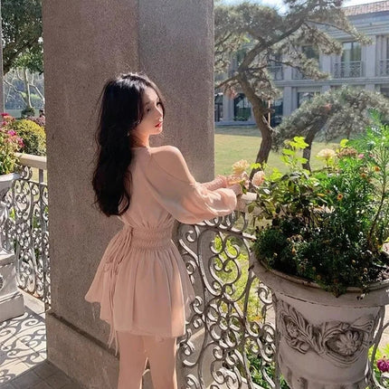 Elegant sommerkjole med puff-ermer – Off Shoulder mini-kjole i chiffon