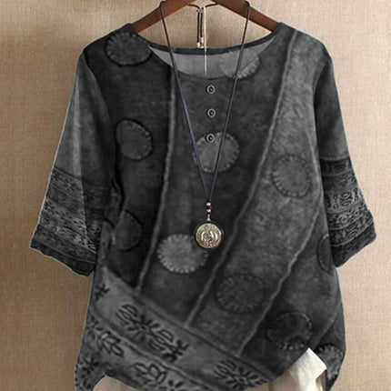 Etnisk Vintage-Print Bluse – Løs Passform, O-hals og Halvlange Ermer