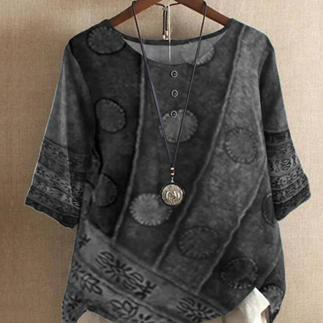 Etnisk Vintage-Print Bluse – Løs Passform, O-hals og Halvlange Ermer