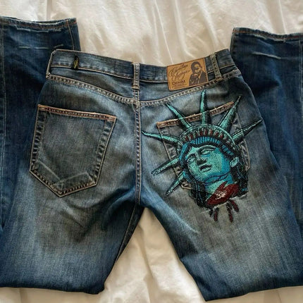 Y2K Denim Jeans for Dame – Høytlivs Vide Bukser med Statue of Liberty & Diamantdetaljer | Vintage 2000-talls Harajuku Stil