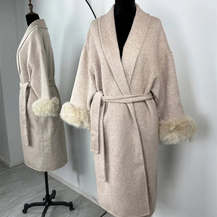 Elegant Ullkåpe med Revpelskrage for Kvinner – Kort, Dobbelsidig Kåpe i Ull | Luksuriøs Jakke til Høst og Vinter