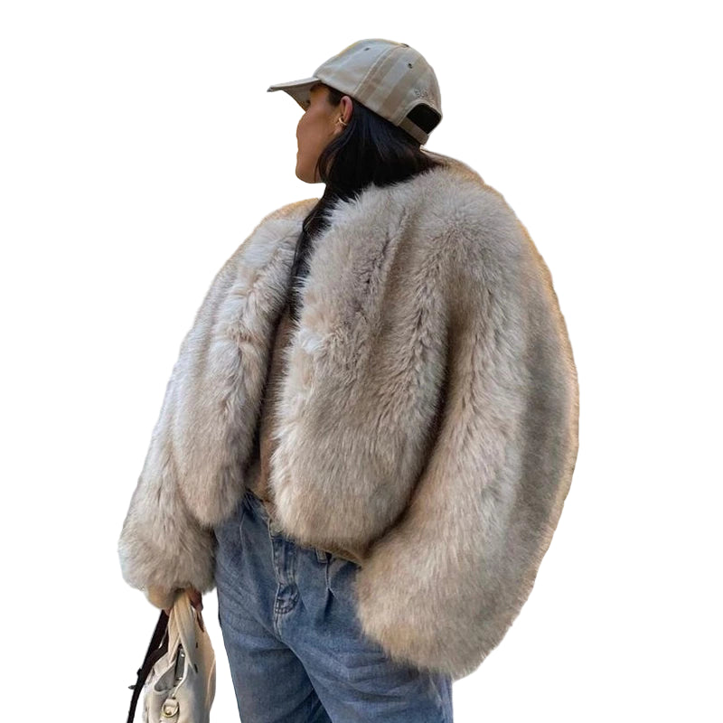 Cropped Fuskepelsjakke for Kvinner – Luksuriøs Street Style Kort Pelsjakke | Trendy, Myk og Varm til Vinteren 2024