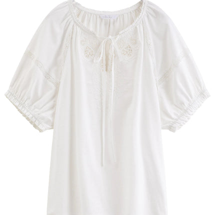Linen-Bomullsbluse til Dame – Puffermet Sommerbluse med Broderidetaljer