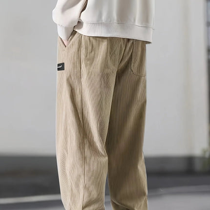 Herrebukser i kordfløyel – Rett passform med snor i livet og lommer