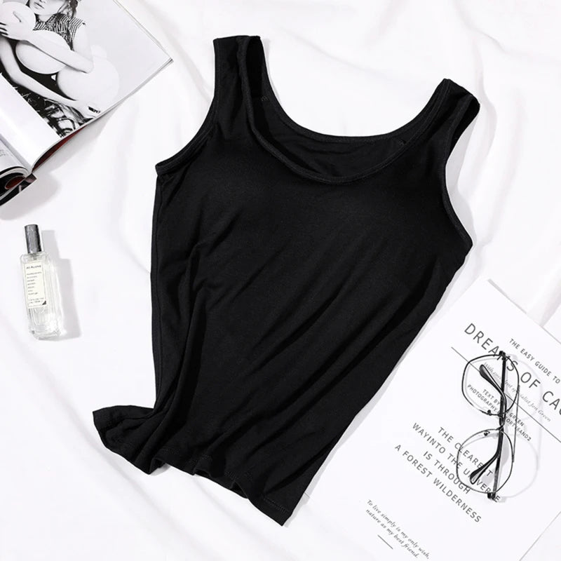 Dame Singlet med Innebygd BH – Slim Fit Topp med Polstring
