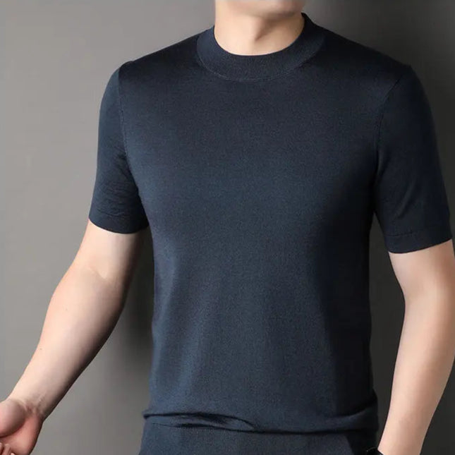 Kortermet T-skjorte med Halvhøy Hals – Strikket og Allsidig Sommertopp for Herre