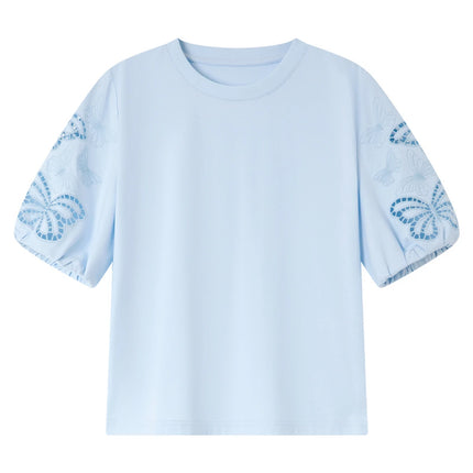 Hvit T-skjorte til Dame med Sommerfuglbroderi – Elegant Hollow Out Sommerstil