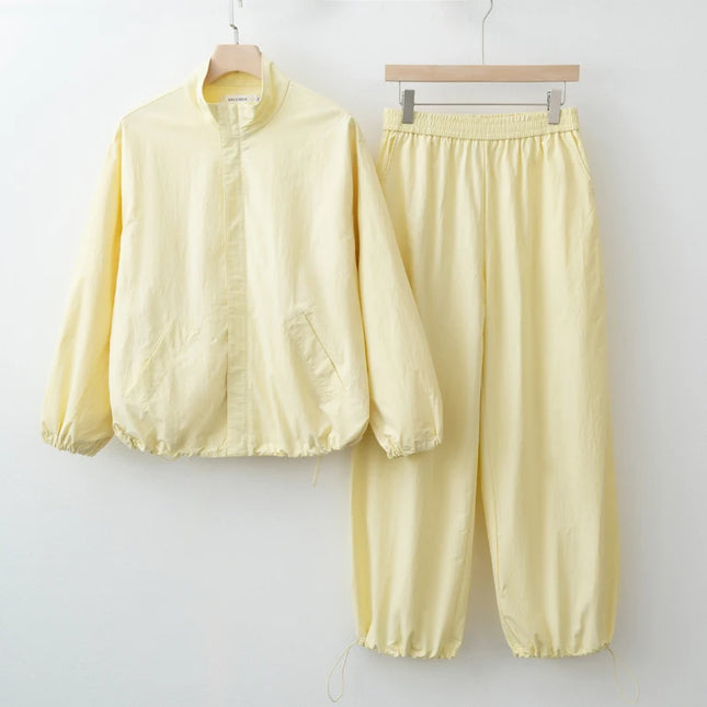 Treningssett for Dame – Sporty Jakke og Bukse i Matchende Design | Komfortabelt & Trendy Sett til Høst 2025