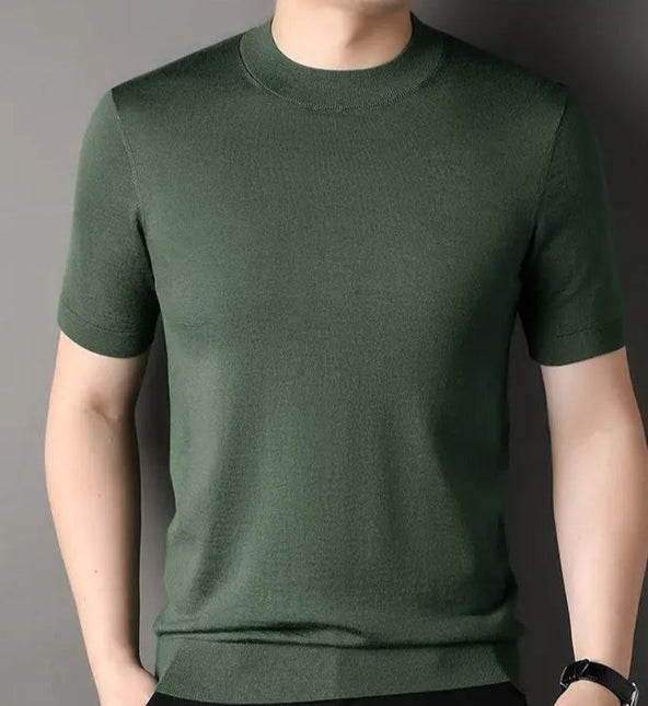 Kortermet T-skjorte med Halvhøy Hals – Strikket og Allsidig Sommertopp for Herre