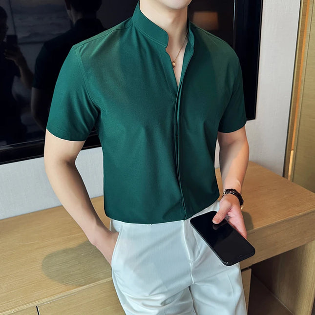 Kortermet Herreskjorte med Ståkrage – Elegant V-hals Skjorte i Stretchy Stoff | Lett og Stilren Skjorte til Kontor og Sommer