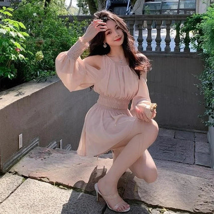 Elegant sommerkjole med puff-ermer – Off Shoulder mini-kjole i chiffon