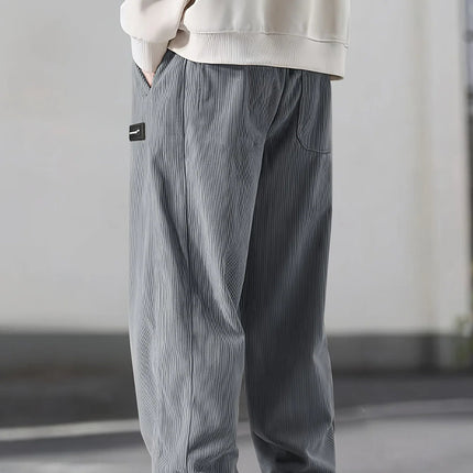 Herrebukser i kordfløyel – Rett passform med snor i livet og lommer