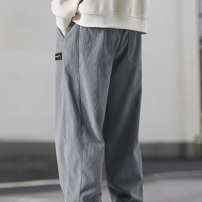 Herrebukser i kordfløyel – Rett passform med snor i livet og lommer