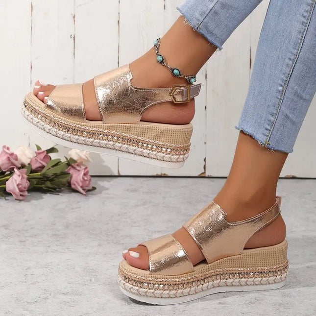 Sommerens Trendy Platåsandaler for Kvinner – Komfortable Skinnsandaler med Kilehæl