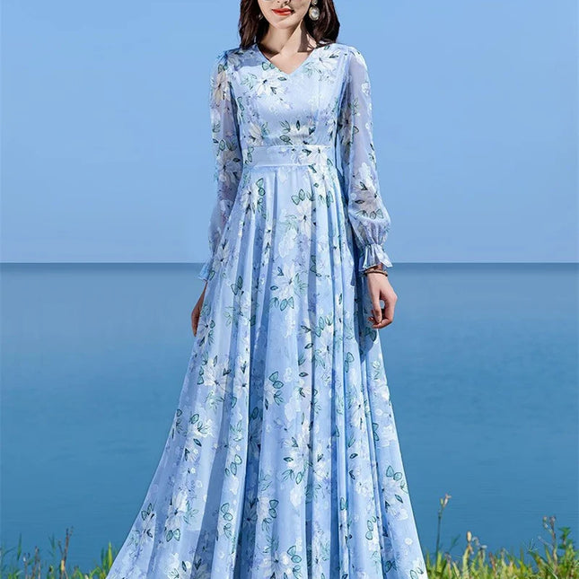 Lang Chiffon Kjole med Blomster – Vårens Elegante V-utringede Kjole med Markert Midje