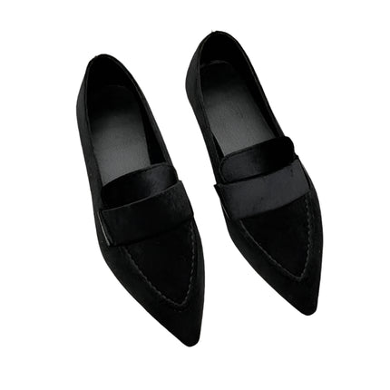 Luksuriøse Dame-Mokkasiner i Fløyel – Spiss Tå og Ballettinspirert Design (Vår 2023)