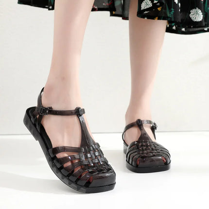 Dame Sandaler til Sommeren – Retro Flate Sandaler med Hul Mønster og Firkantet Tå