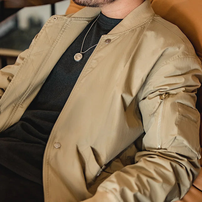 Herre Bomberjakke – Khaki MA-1 Flight Jacket | Klassisk Pilotstil med Baseballkrage