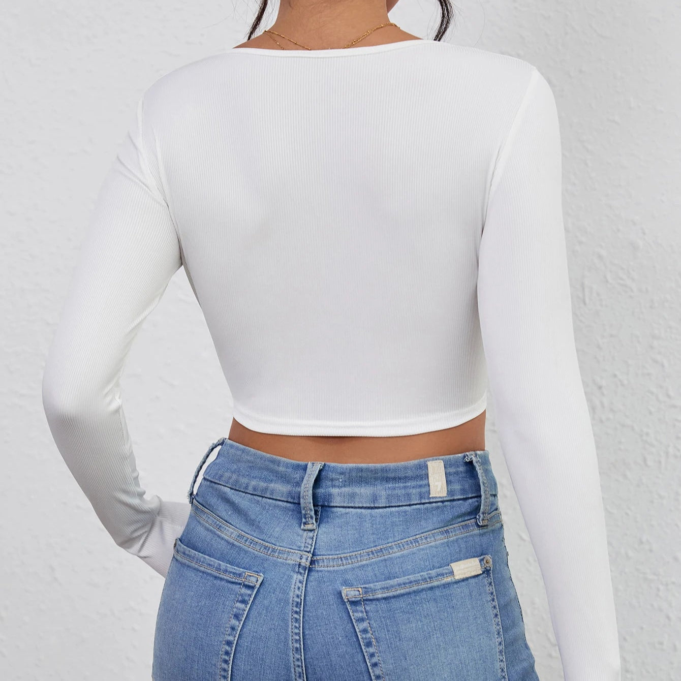 Cropped Langermet T-skjorte med Kvadratisk Hals – Trendy & Komfortabel