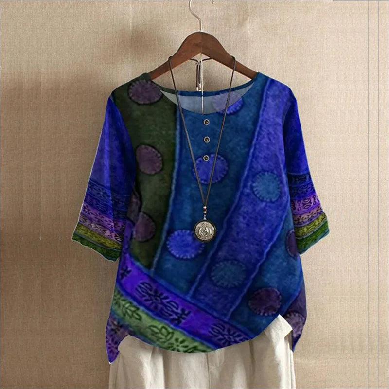 Etnisk Vintage-Print Bluse – Løs Passform, O-hals og Halvlange Ermer
