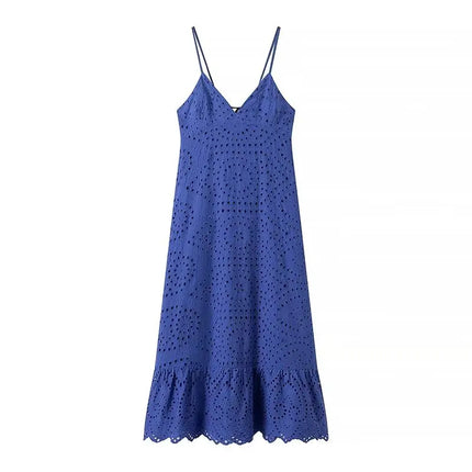 Brodert Midikjole med Åpen Rygg – A-Line Sommerkjole med Spagettistropper