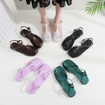 Dame Sandaler til Sommeren – Retro Flate Sandaler med Hul Mønster og Firkantet Tå