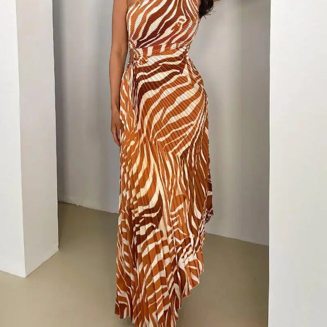 Sommerkjole med Én Skulder og Snøring – Sexy og Elegant Lang Kjole med Plissert og Ujevn Kant