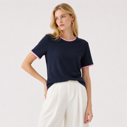 Minimalistisk T-skjorte til Dame – Sommertopp med Contrast Trim