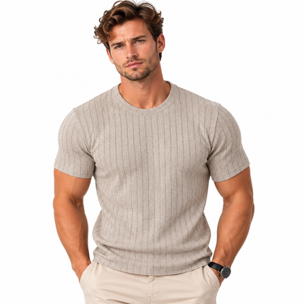 Ribbestrikket T-skjorte for menn med business-casual stil