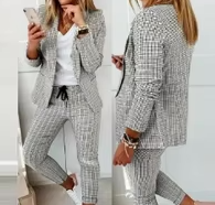 To-delt Damesett – Enkel og Elegant Blazer og Bukse med Krage og Knapper (Høst/Vår)